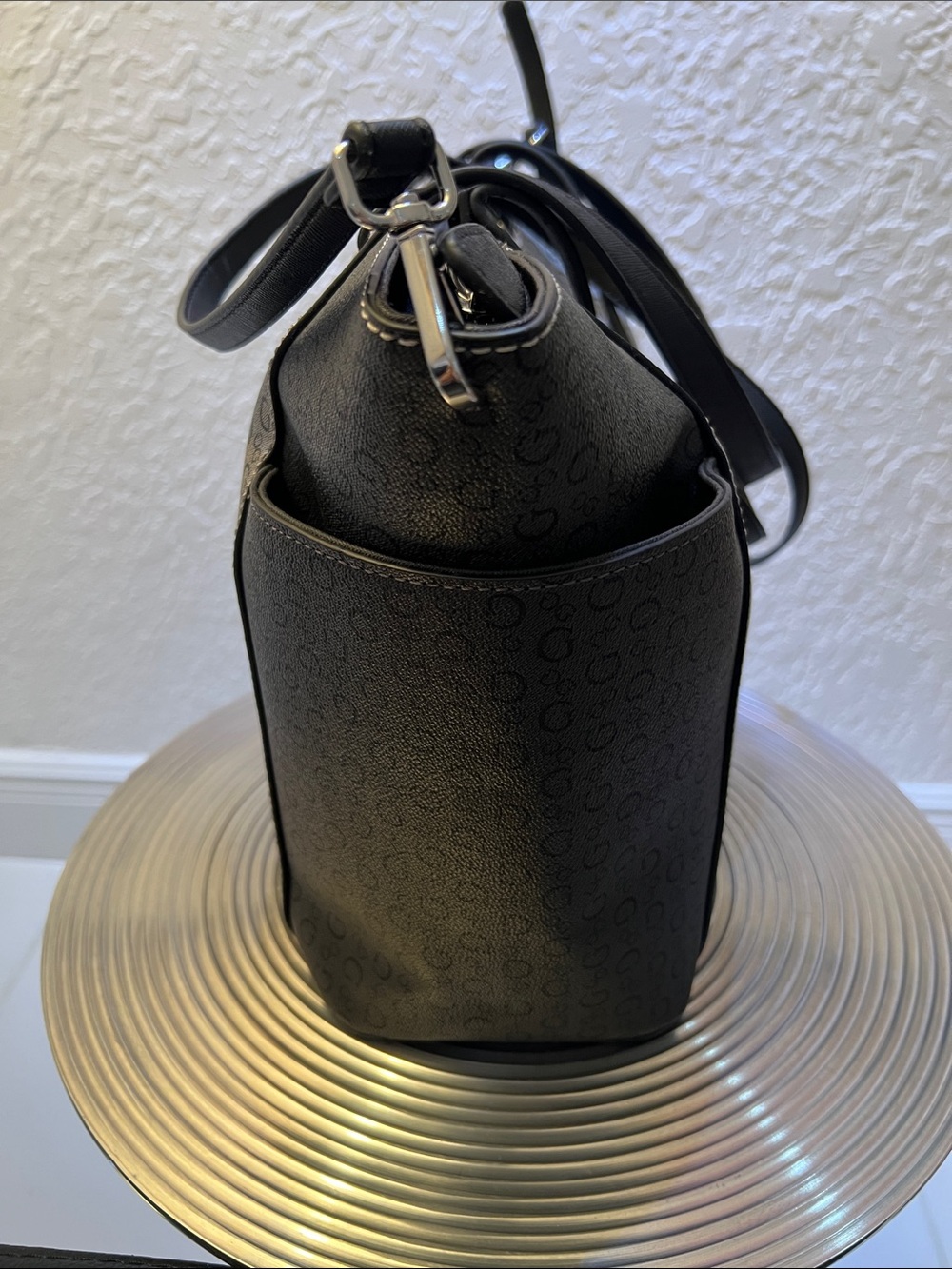 GUESS NWOT XL Black and Gray Monogram Tote with Shoulder Strap - Picture 5 of 9